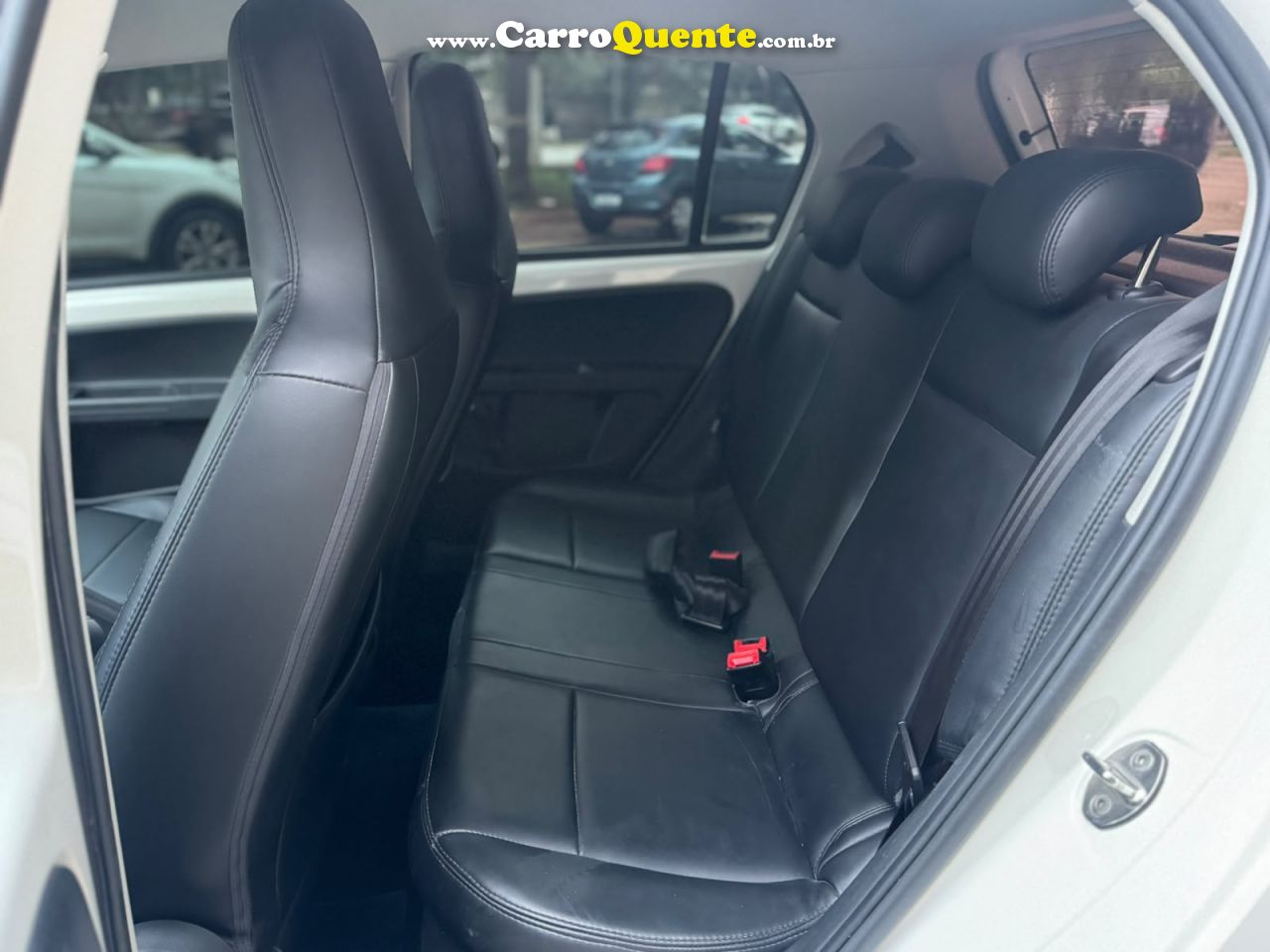 VOLKSWAGEN UP 1.0 TSI MOVE UP 12V 2019 - Loja