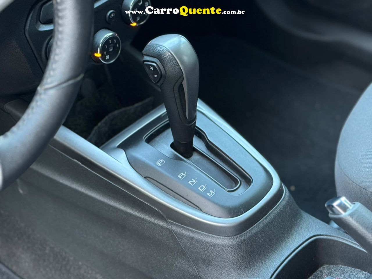 CHEVROLET ONIX 1.4 MPFI LTZ 8V 2015 - Loja
