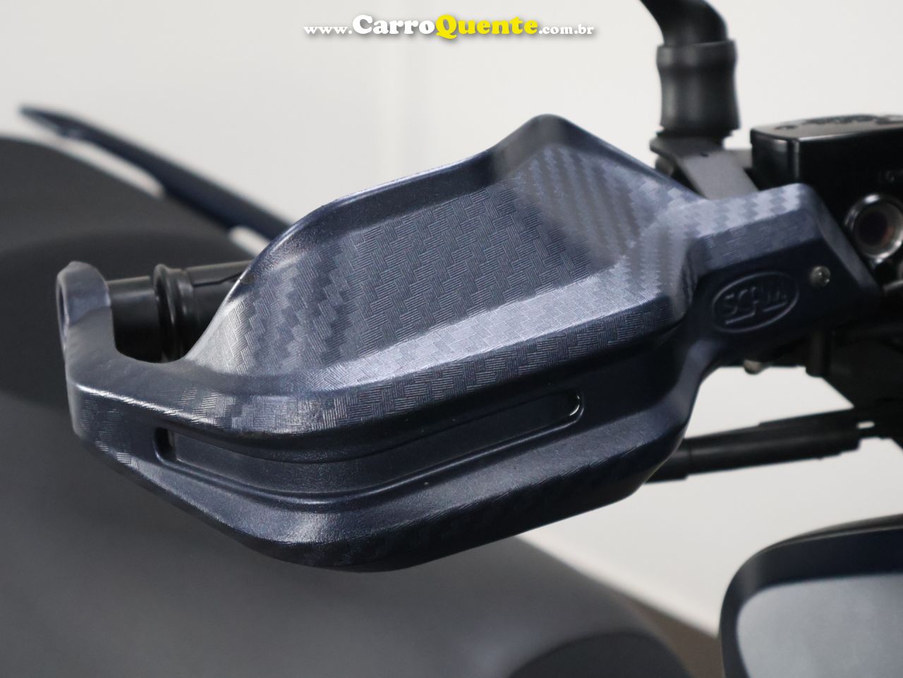 YAMAHA XMAX 250 CONNECTED ABS 2025 - Loja