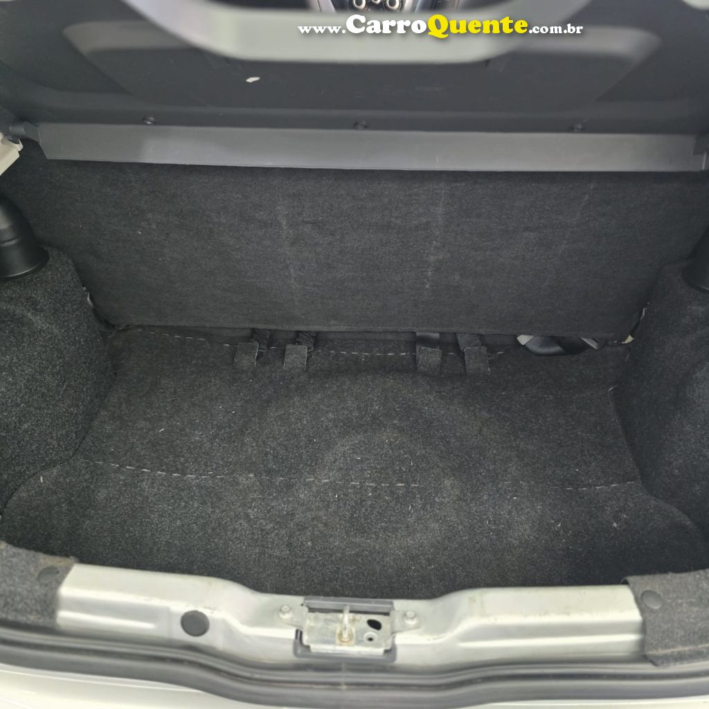 FIAT UNO 1.0 VIVACE 8V 2012 - Loja