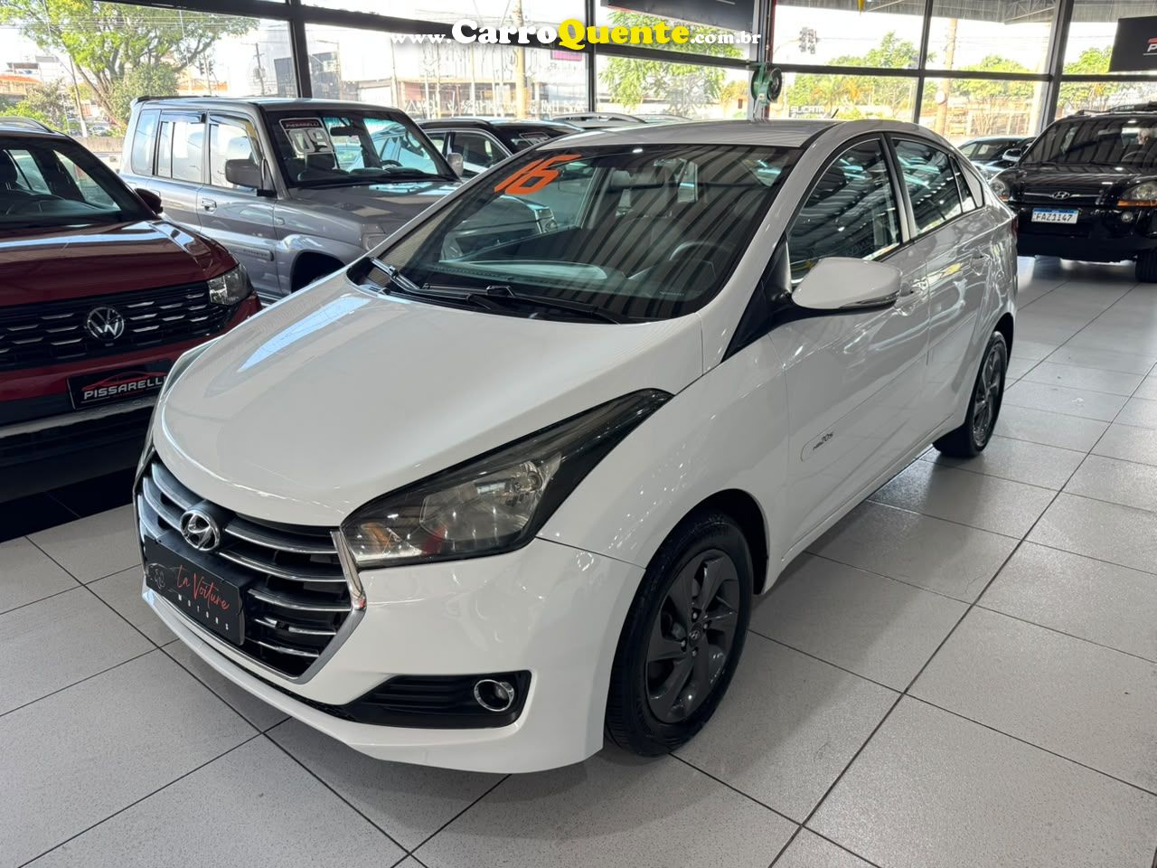 HYUNDAI HB20S 1.6 COMFORT PLUS 16V 2016 - Loja