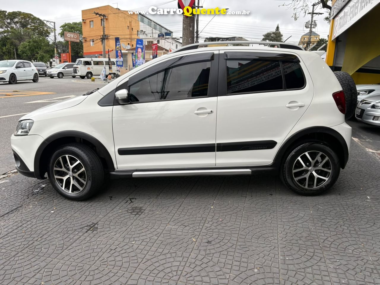 VOLKSWAGEN CROSSFOX 1.6 MI 8V 2013 - Loja
