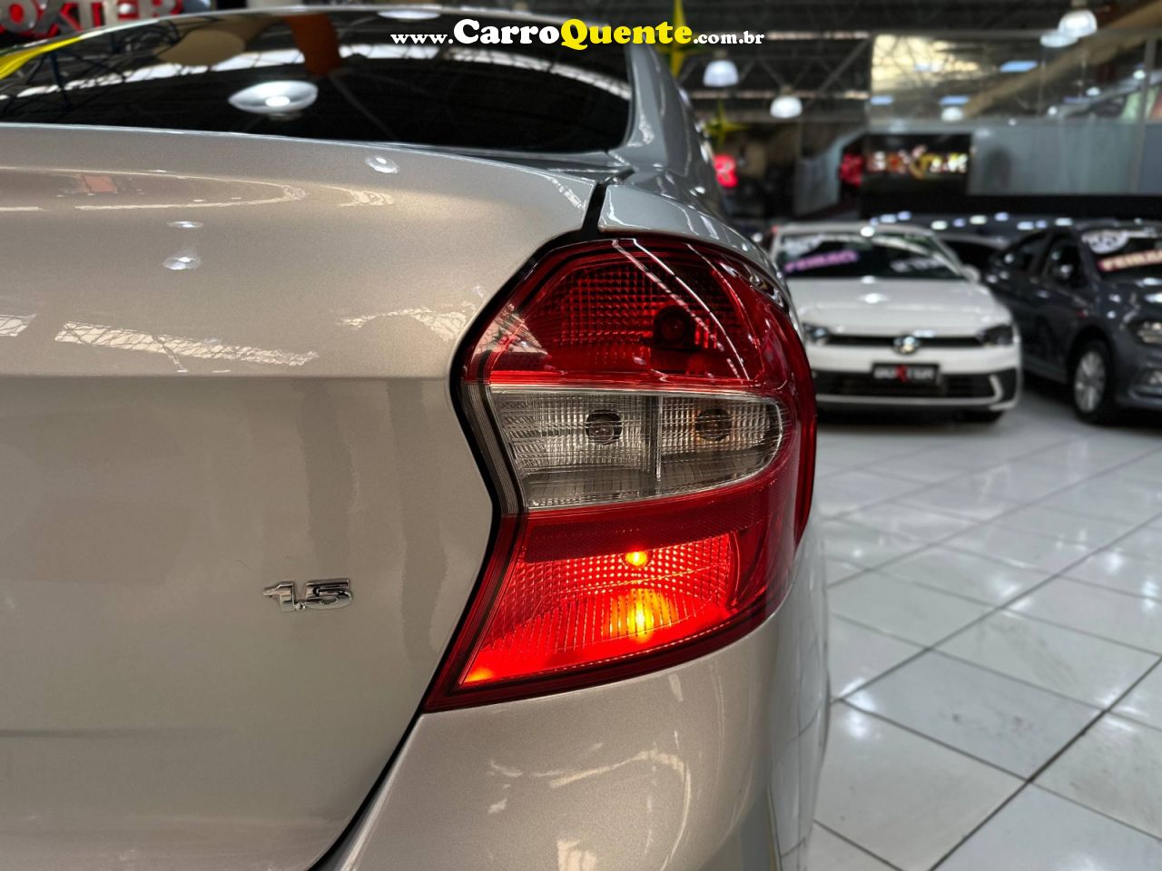 FORD KA 1.0 TI-VCT SE SEDAN 2018 - Loja