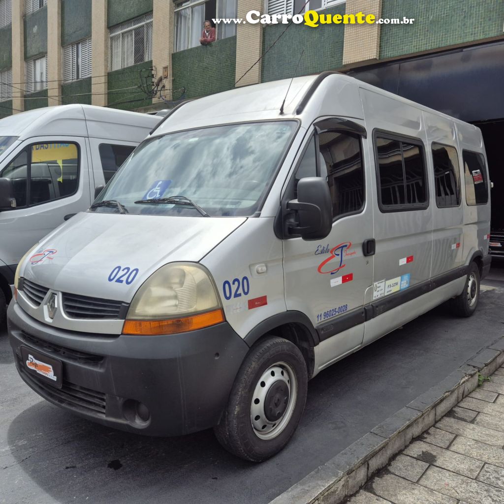 RENAULT   MASTER 2.5 DCI EXECUTIVO 115CV 16L DIES   PRATA 2013 2.5 DIESEL - Loja