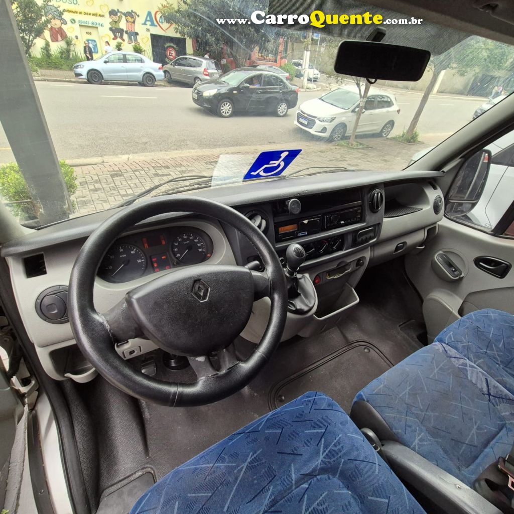 RENAULT   MASTER 2.5 DCI EXECUTIVO 115CV 16L DIES   PRATA 2013 2.5 DIESEL - Loja