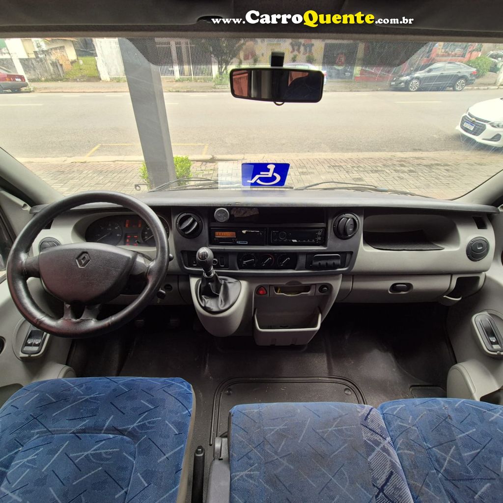 RENAULT   MASTER 2.5 DCI EXECUTIVO 115CV 16L DIES   PRATA 2013 2.5 DIESEL - Loja