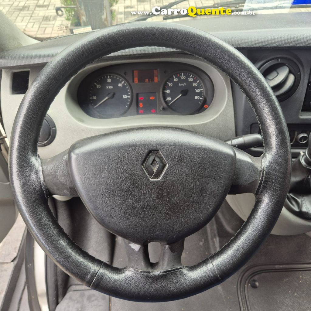 RENAULT   MASTER 2.5 DCI EXECUTIVO 115CV 16L DIES   PRATA 2013 2.5 DIESEL - Loja