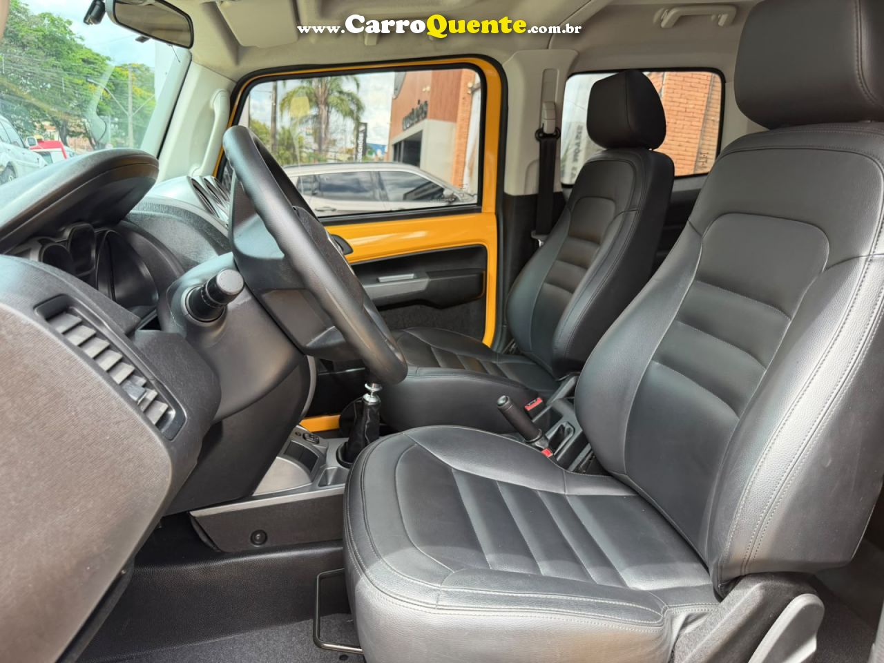 TROLLER   T-4 4X4 3.2 20V TDI CAP. RÍGIDA DIESEL   AMARELO 2018 3.2 DIESEL - Loja