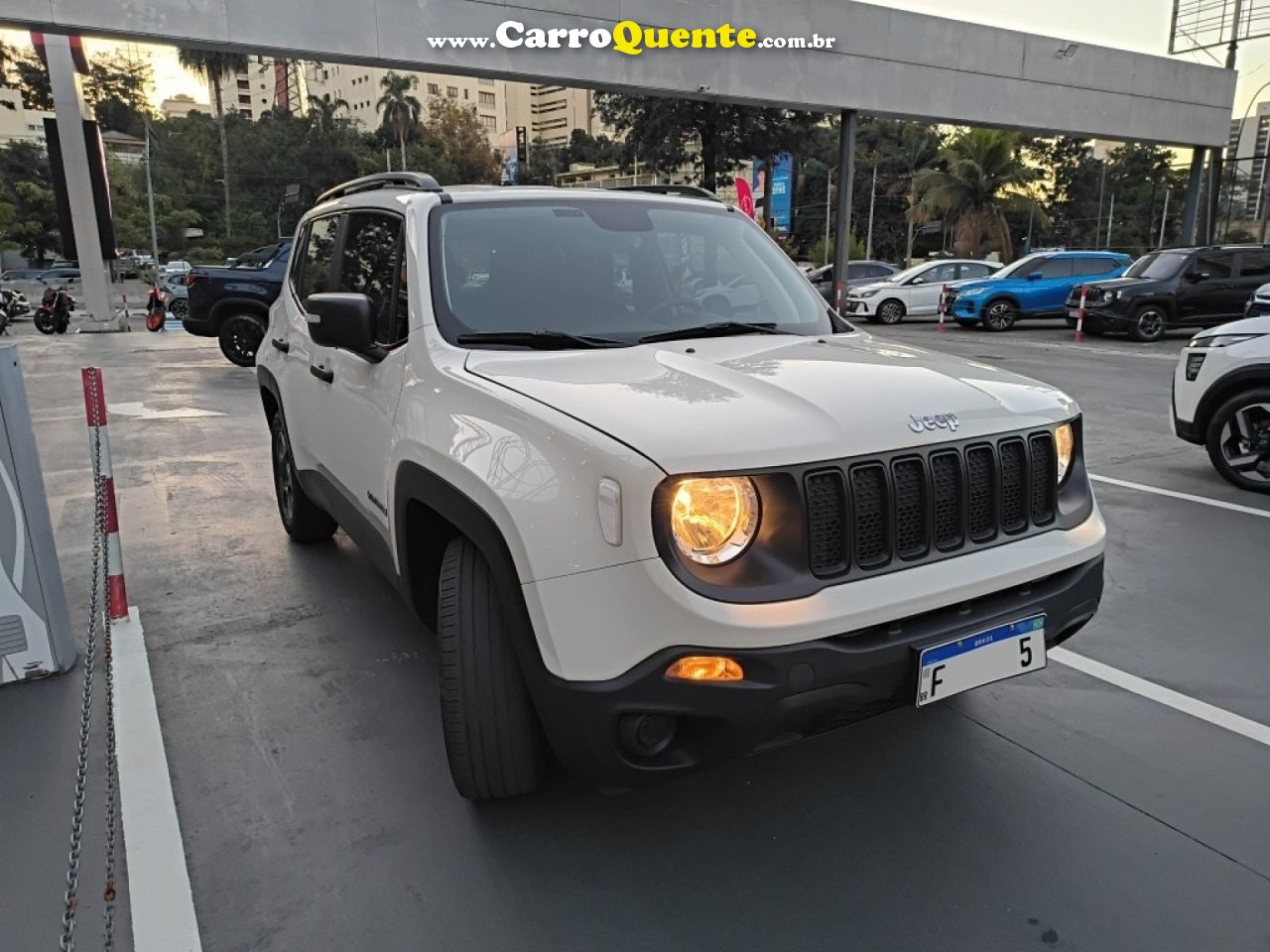 JEEP   RENEGADE STD 1.8 4X2 FLEX 16V AUT.   BRANCO 2021 1.8 FLEX - Loja