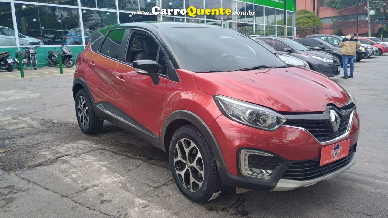 RENAULT   CAPTUR INTENSE 2.0 16V FLEX 5P AUT.   VERMELHO 2017 2.0 FLEX - Loja