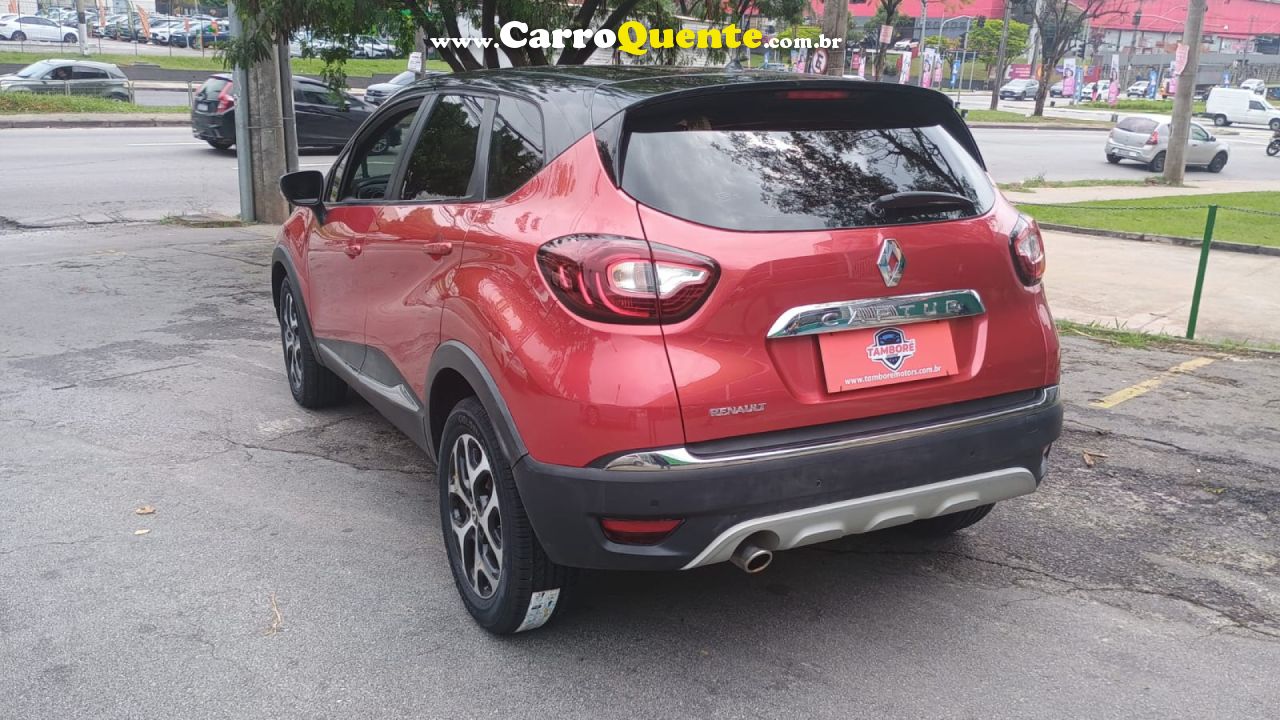RENAULT   CAPTUR INTENSE 2.0 16V FLEX 5P AUT.   VERMELHO 2017 2.0 FLEX - Loja