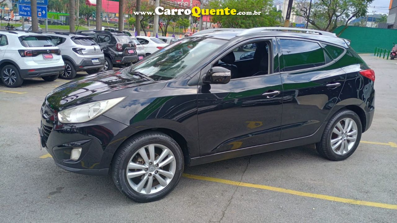 HYUNDAI   IX35 2.0 16V 170CV 2WD4WD AUT.   PRETO 2011 2.0 GASOLINA - Loja