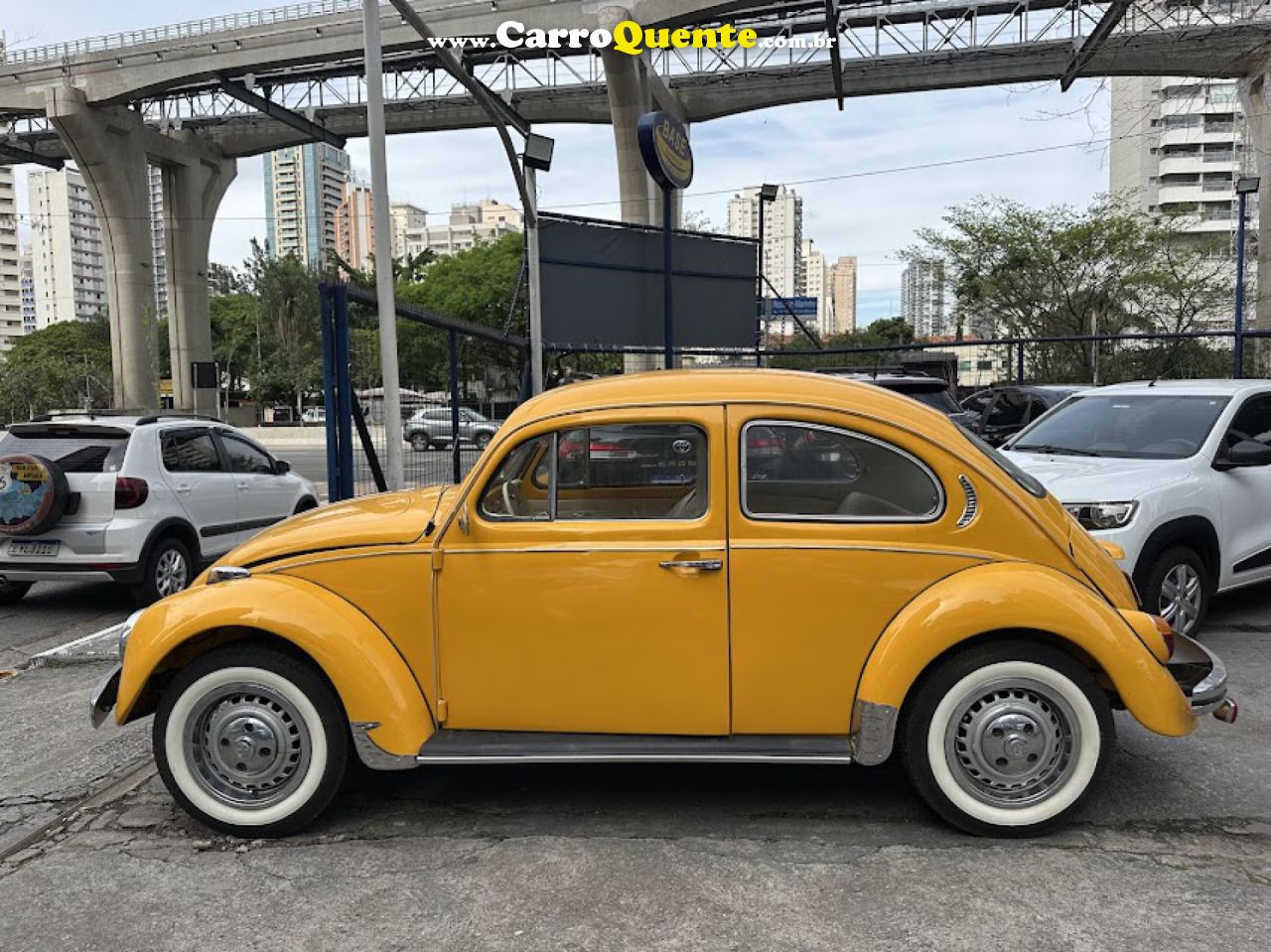 VOLKSWAGEN   FUSCA   AMARELO 1975 1.3 GASOLINA - Loja