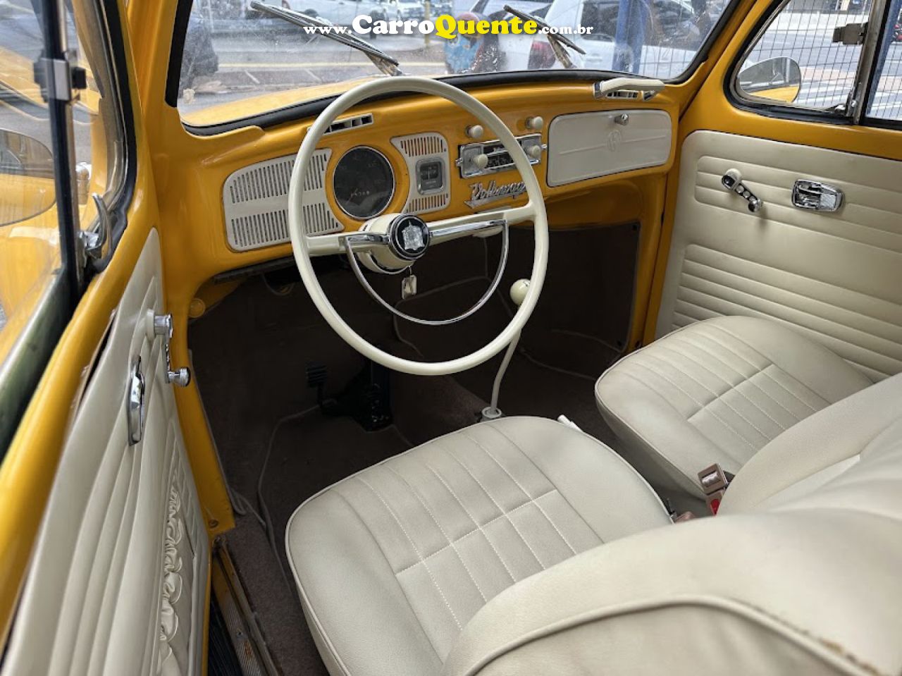 VOLKSWAGEN   FUSCA   AMARELO 1975 1.3 GASOLINA - Loja