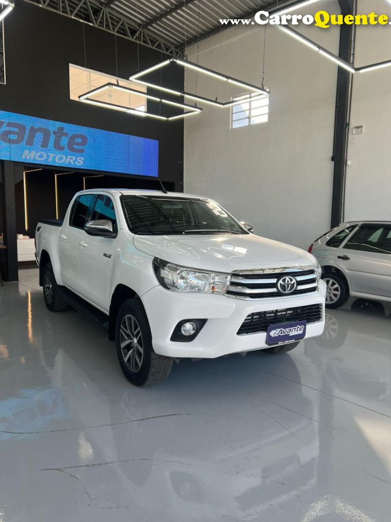 TOYOTA   HILUX CD SRV 4X4 2.8 TDI DIESEL AUT.   BRANCO 2018 2.8 DIESEL - Loja