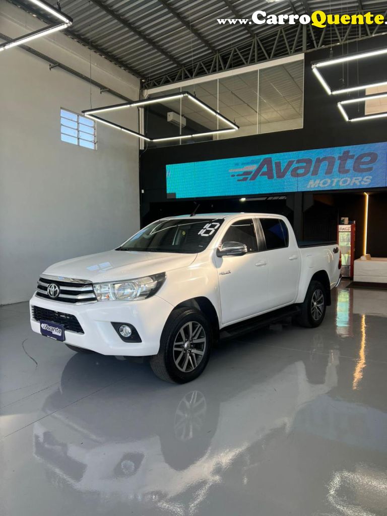 TOYOTA   HILUX CD SRV 4X4 2.8 TDI DIESEL AUT.   BRANCO 2018 2.8 DIESEL - Loja