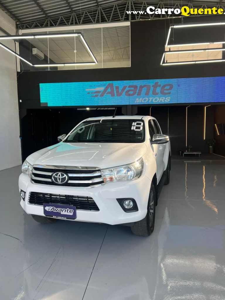TOYOTA   HILUX CD SRV 4X4 2.8 TDI DIESEL AUT.   BRANCO 2018 2.8 DIESEL - Loja