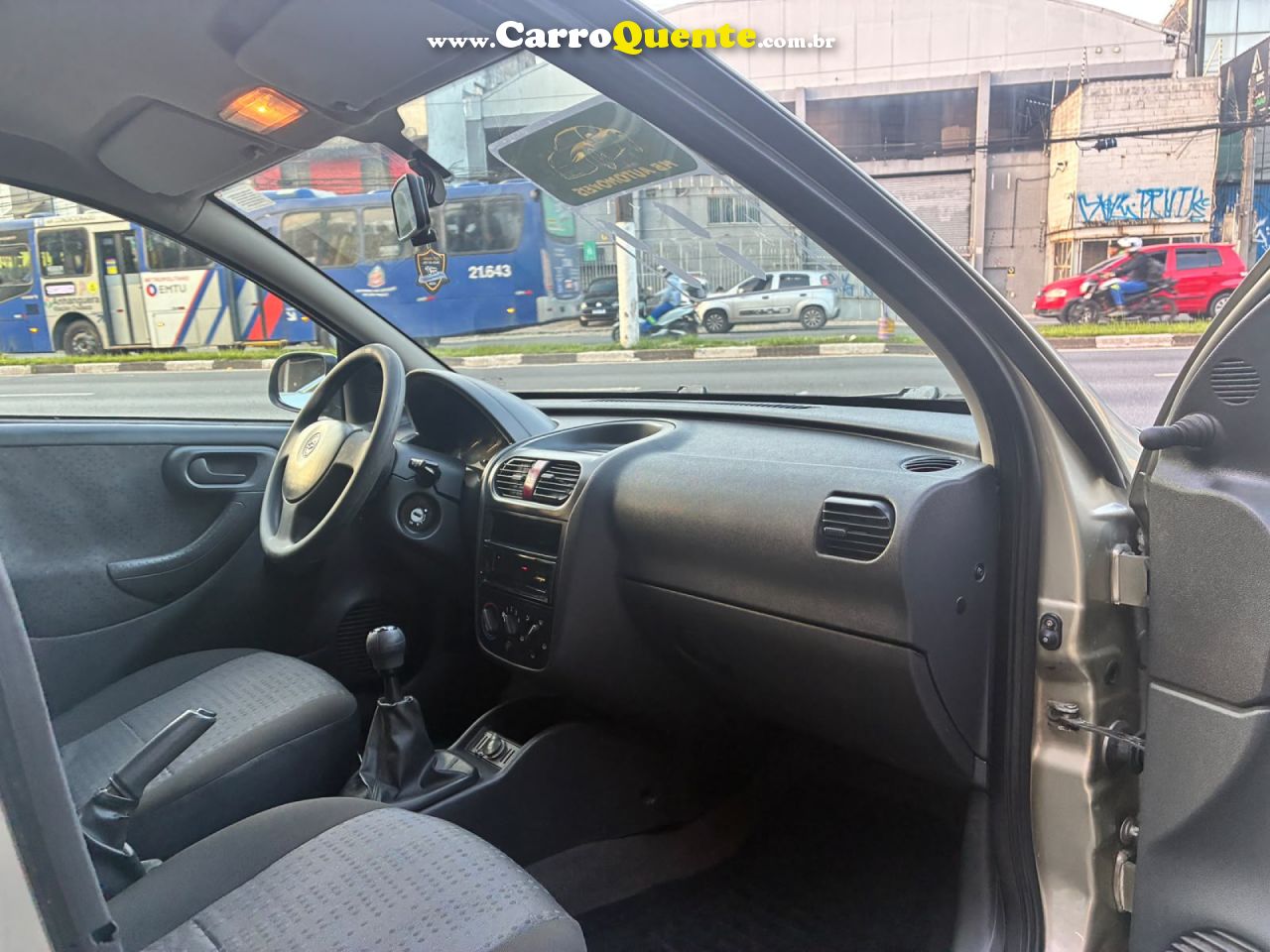 CHEVROLET   CORSA HAT. MAXX 1.4 8V ECONOFLEX 5P   BRONZE 2011 1.4 FLEX - Loja