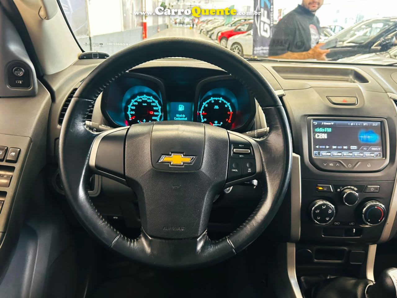 CHEVROLET   S10 PICK-UP LT 2.4 F.POWER 4X2 CD   PRATA 2014 2.4 FLEX - Loja
