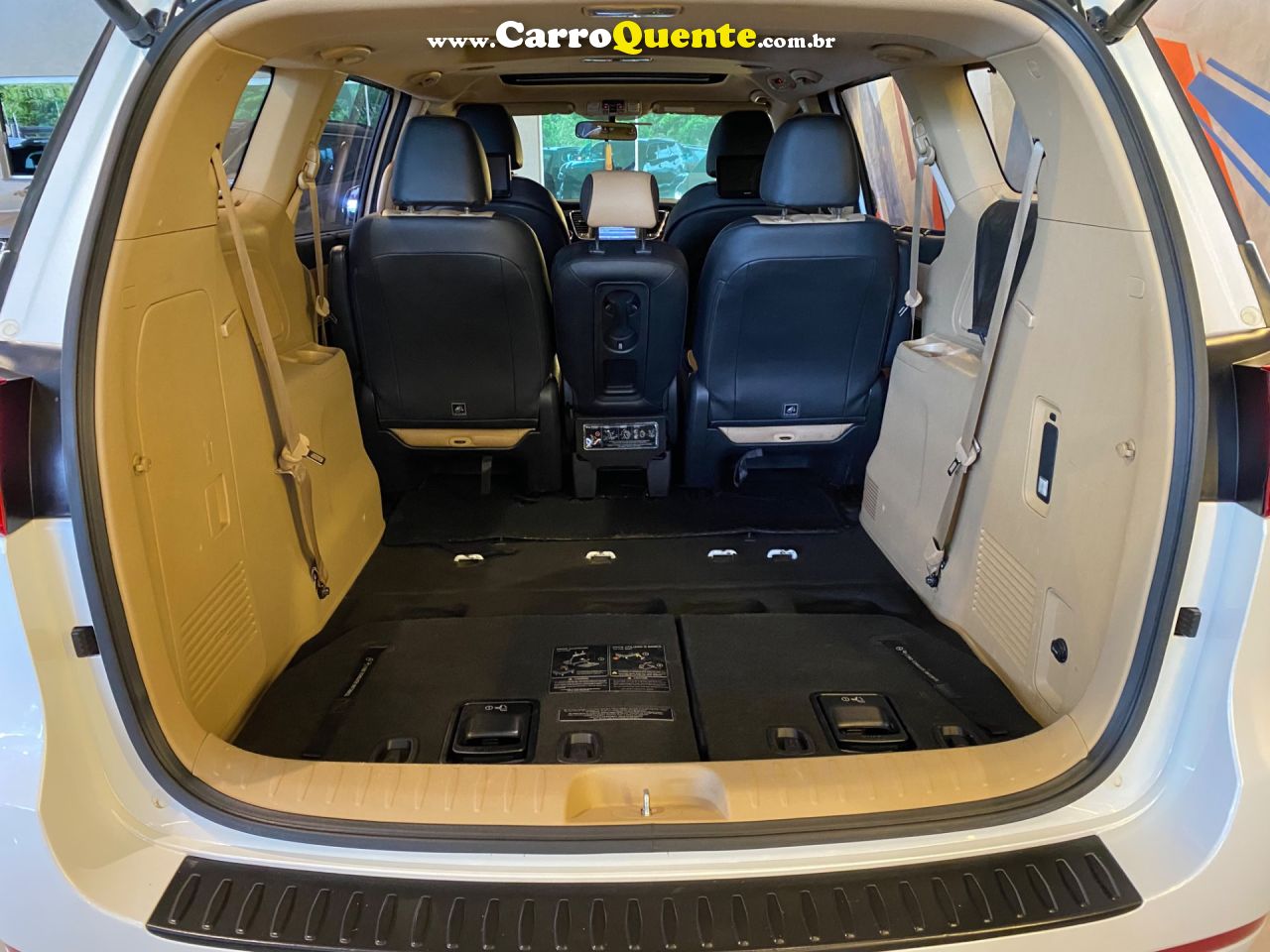 KIA CARNIVAL 3.3 EX V6 24V 2018 - Loja