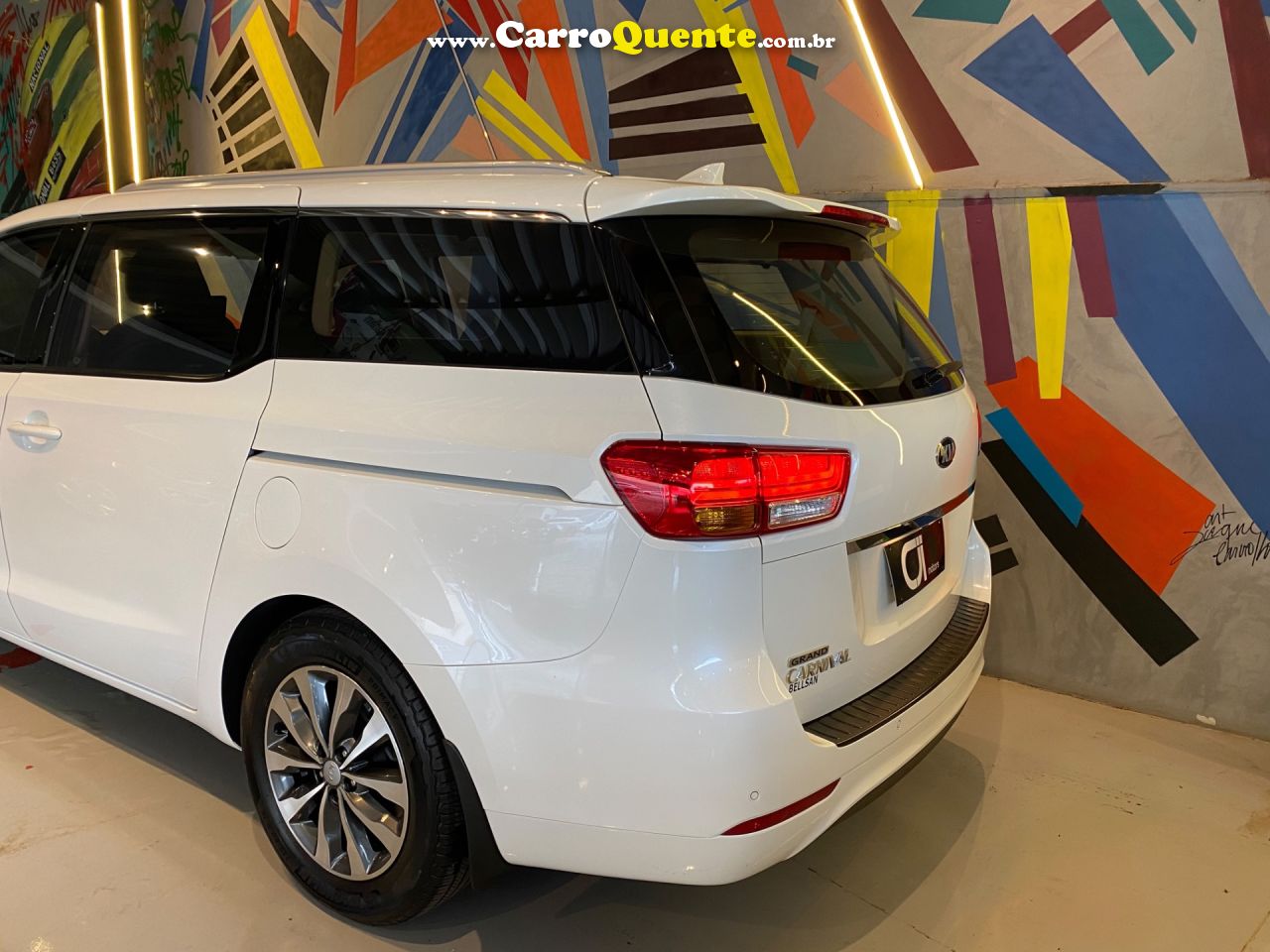 KIA CARNIVAL 3.3 EX V6 24V 2018 - Loja