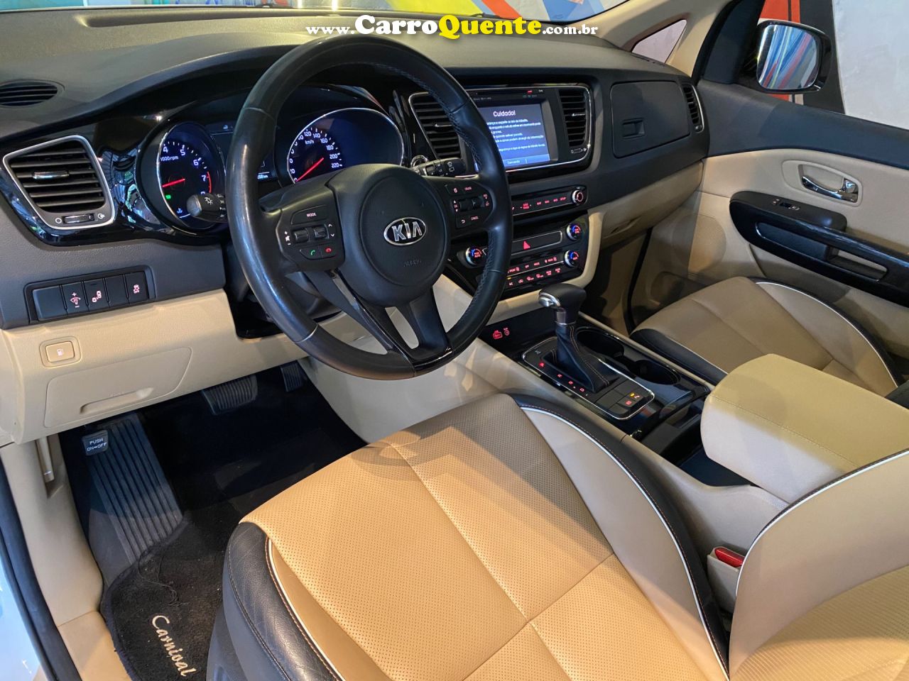 KIA CARNIVAL 3.3 EX V6 24V 2018 - Loja