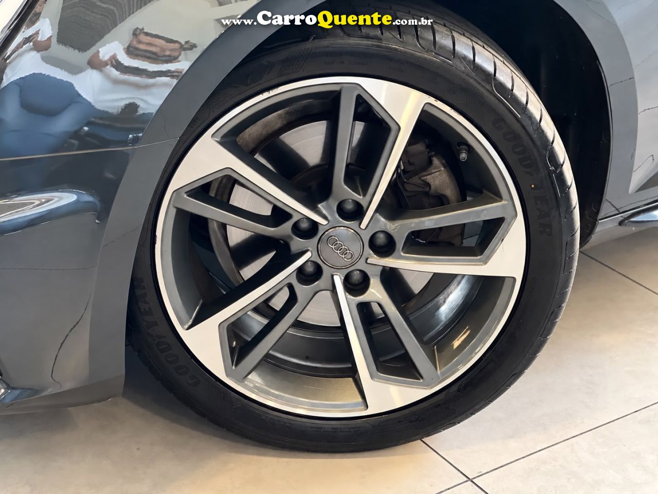 AUDI A4 2.0 TFSI AVANT PRESTIGE PLUS 2019 - Loja