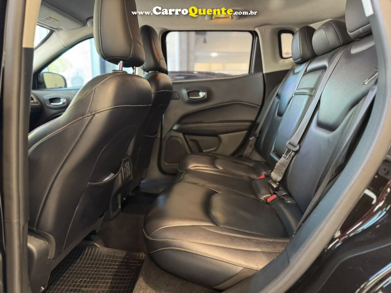 JEEP COMPASS 2.0 16V LONGITUDE 4X4 2017 - Loja