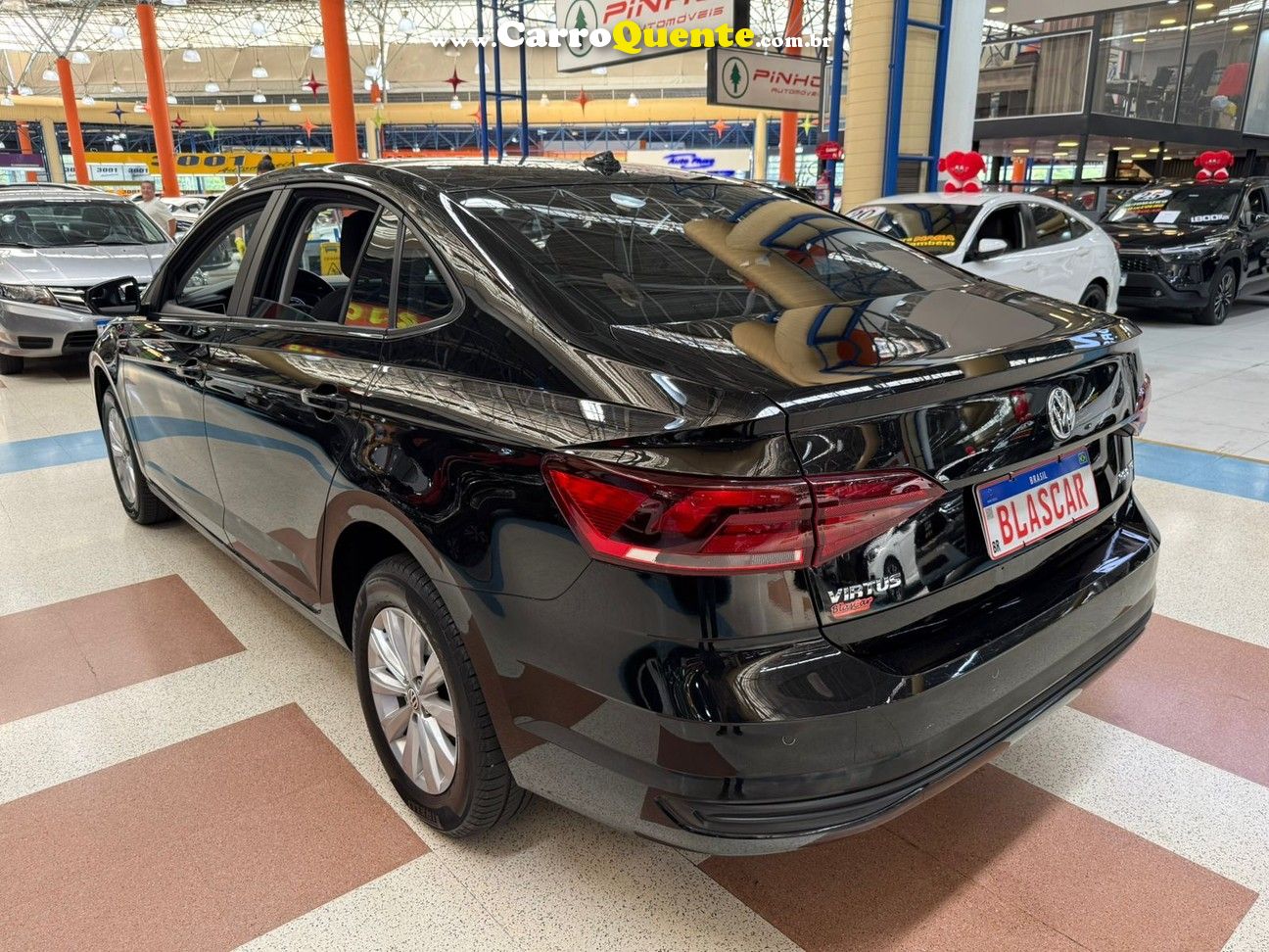 VOLKSWAGEN VIRTUS 1.0 200 TSI COMFORTLINE 2022 - Loja