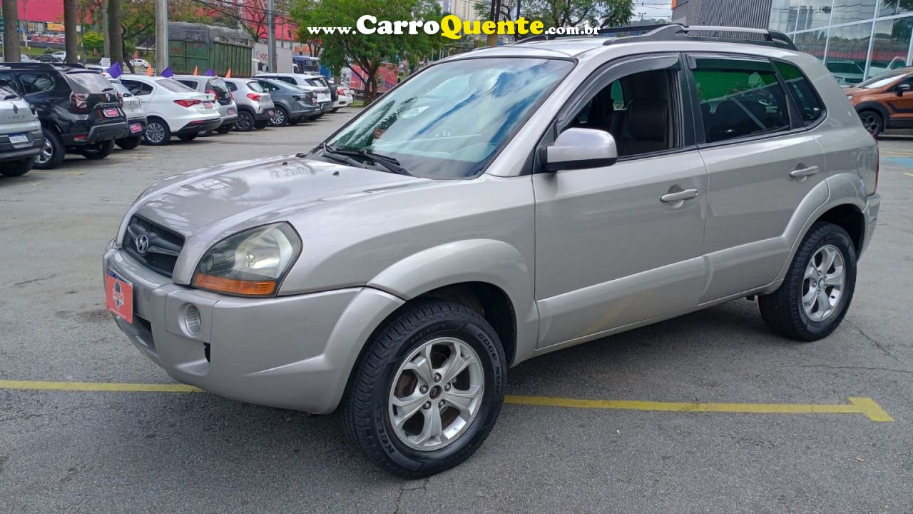 HYUNDAI   TUCSON 2.0 16V AUT.   PRATA 2012 2.0 GASOLINA - Loja