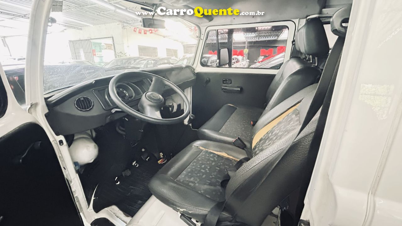 VOLKSWAGEN   KOMBI STANDARD 1.4 MI TOTAL FLEX 8V   BRANCO 2013 1.4 FLEX - Loja
