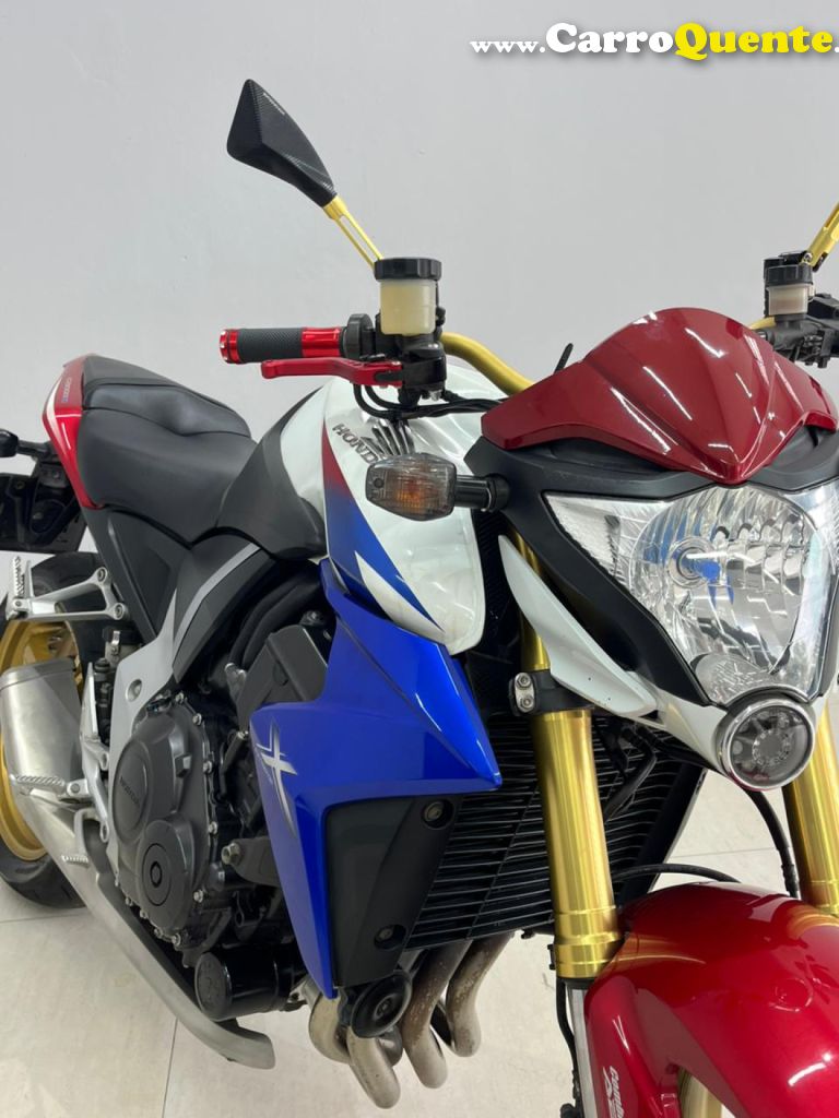 HONDA   CB 1000RABS   BRANCO 2013 2.5 GASOLINA - Loja