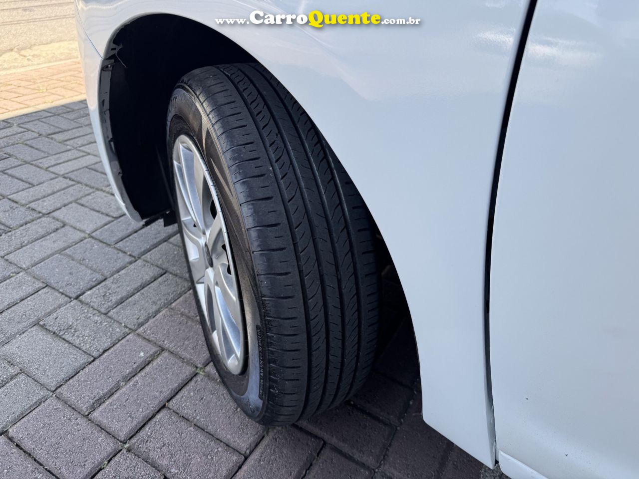 RENAULT   LOGAN ZEN FLEX 1.6 16V 4P AUT.   BRANCO 2021 1.6 FLEX - Loja