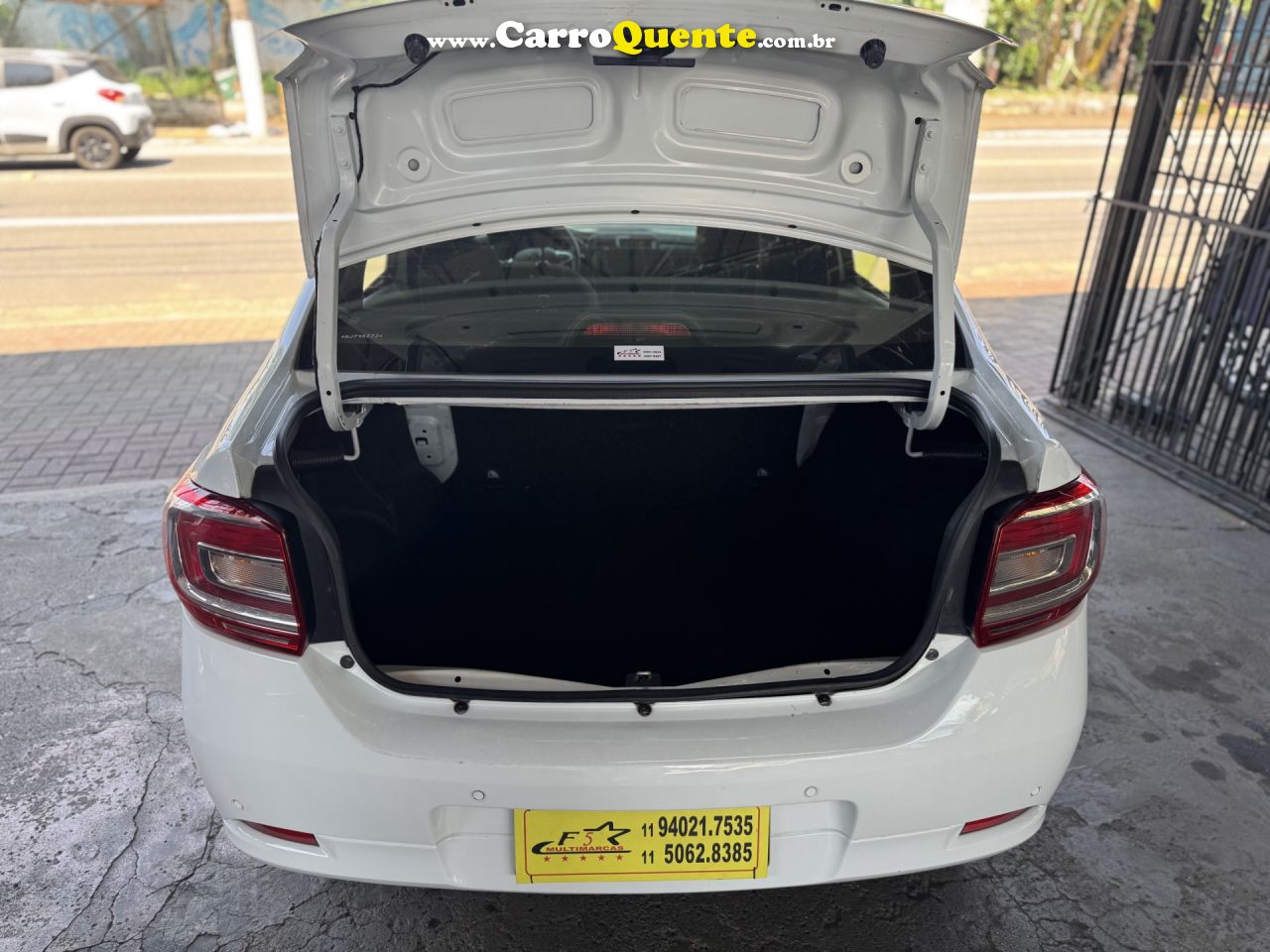 RENAULT   LOGAN ZEN FLEX 1.6 16V 4P AUT.   BRANCO 2021 1.6 FLEX - Loja