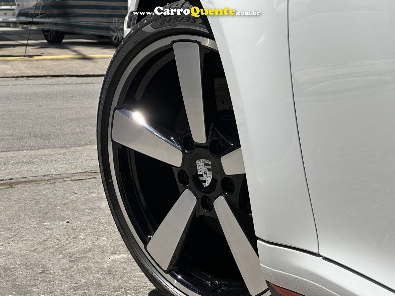 PORSCHE   PORSCHE 911 3.0 24V H6 GASOLINA CARRERA PDK   BRANCO 2026 3.0 H6 GASOLINA - Loja