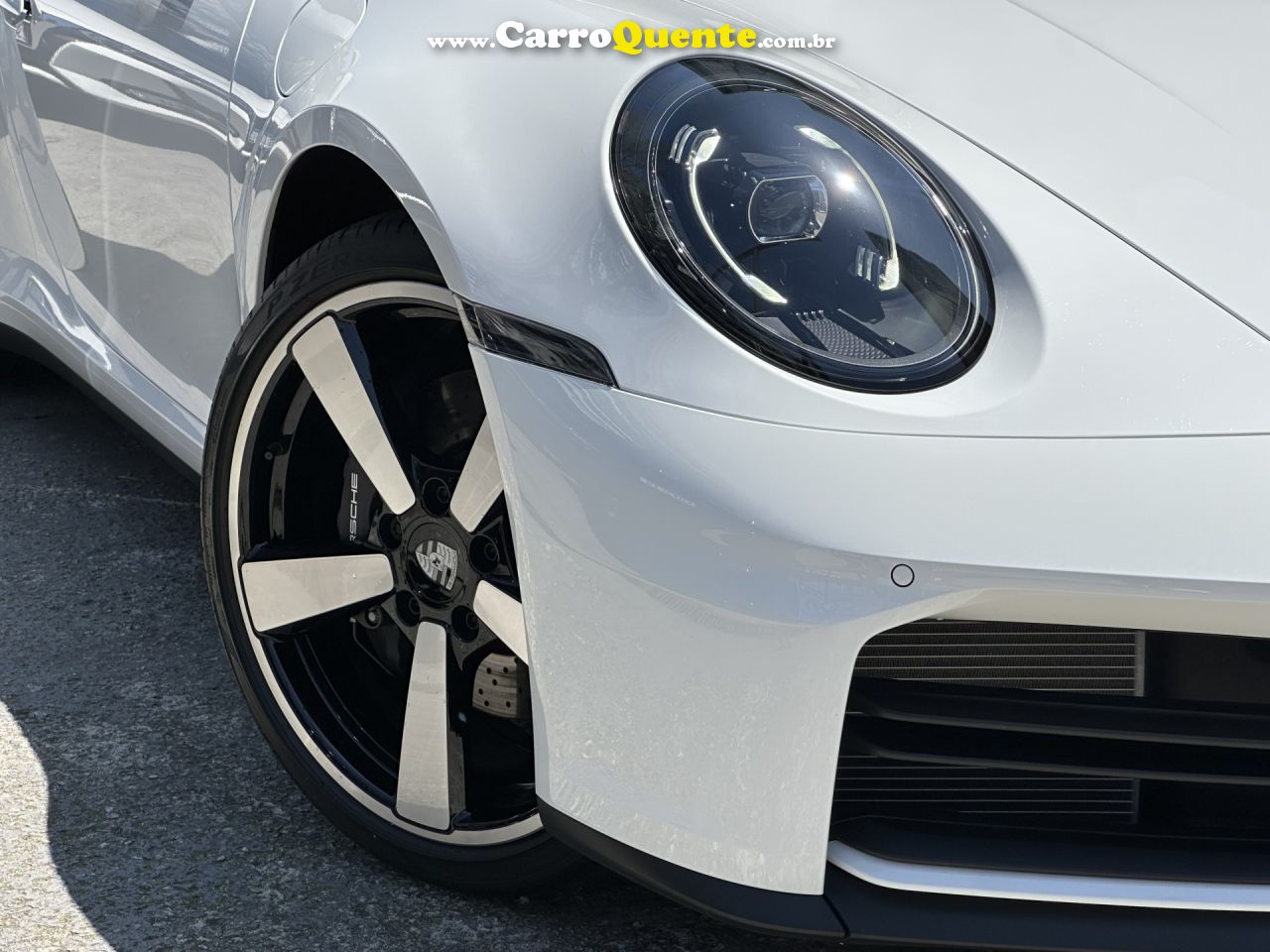 PORSCHE   PORSCHE 911 3.0 24V H6 GASOLINA CARRERA PDK   BRANCO 2026 3.0 H6 GASOLINA - Loja