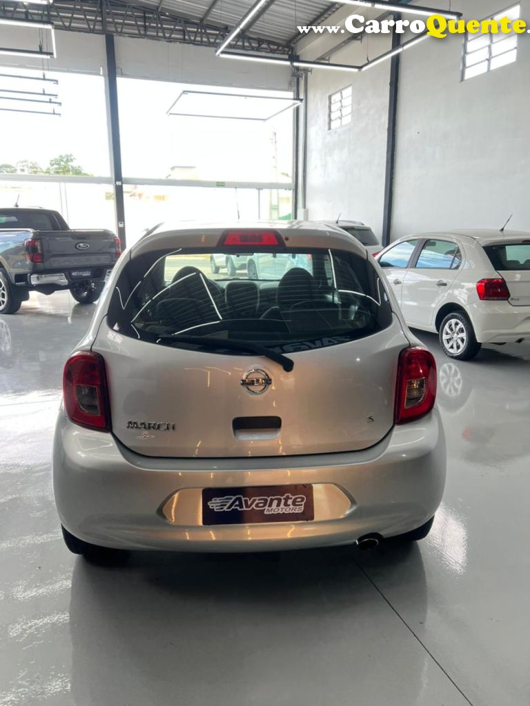 NISSAN   MARCH SL 1.6 16V FLEXSTART 5P MEC.   PRATA 2017 1.6 GASOLINA - Loja