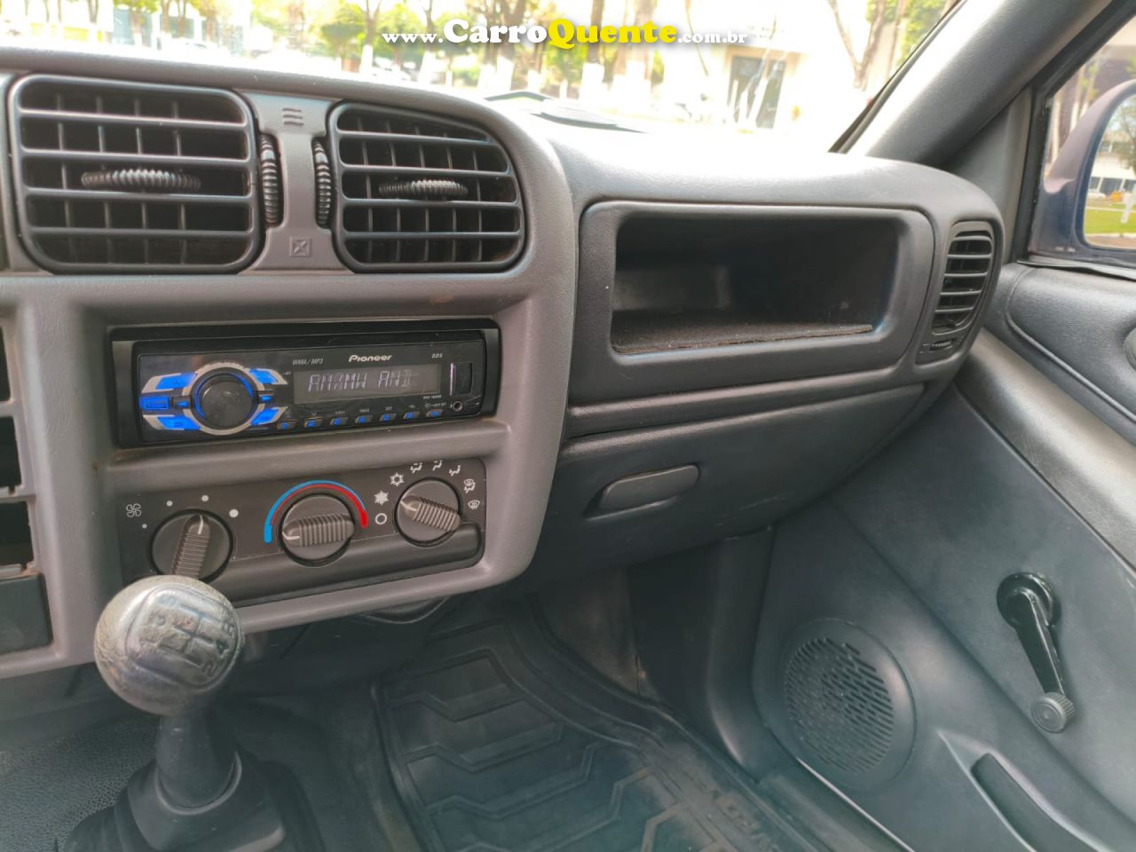 CHEVROLET   S10 P-UP COLINA 2.8 TDI 4X24X4 CS DIES.   BRANCO 2011 2.8 DIESEL - Loja