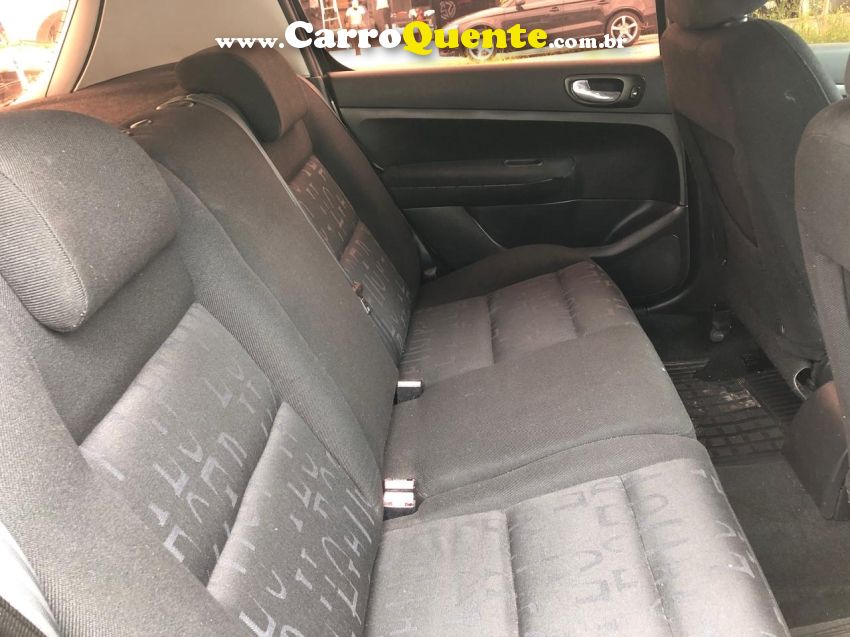 Peugeot 307 1.6 PRESENCE 16V GASOLINA 4P MANUAL - Loja