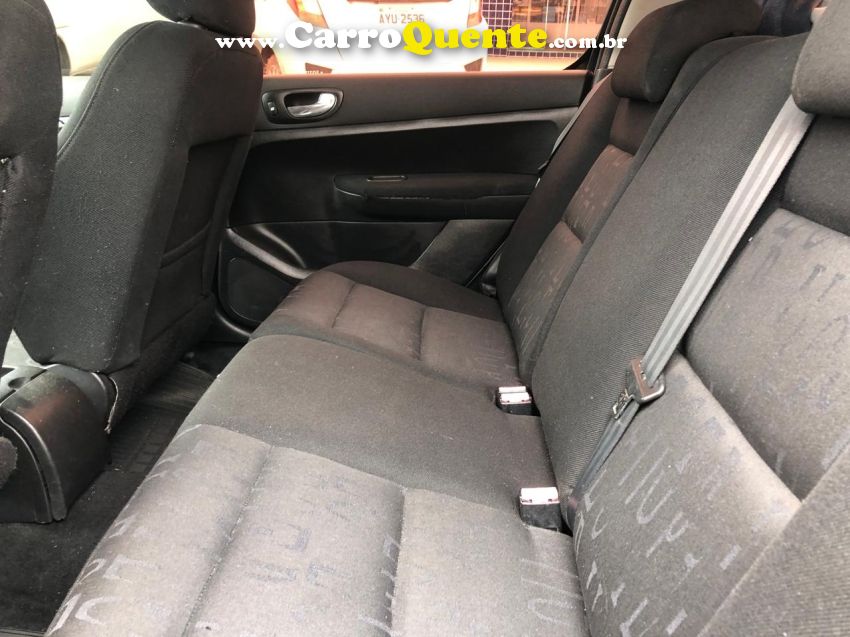 Peugeot 307 1.6 PRESENCE 16V GASOLINA 4P MANUAL - Loja