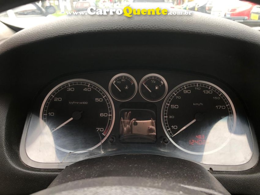 Peugeot 307 1.6 PRESENCE 16V GASOLINA 4P MANUAL - Loja