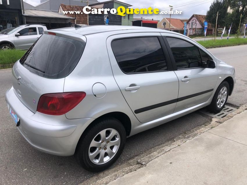 Peugeot 307 1.6 PRESENCE 16V GASOLINA 4P MANUAL - Loja