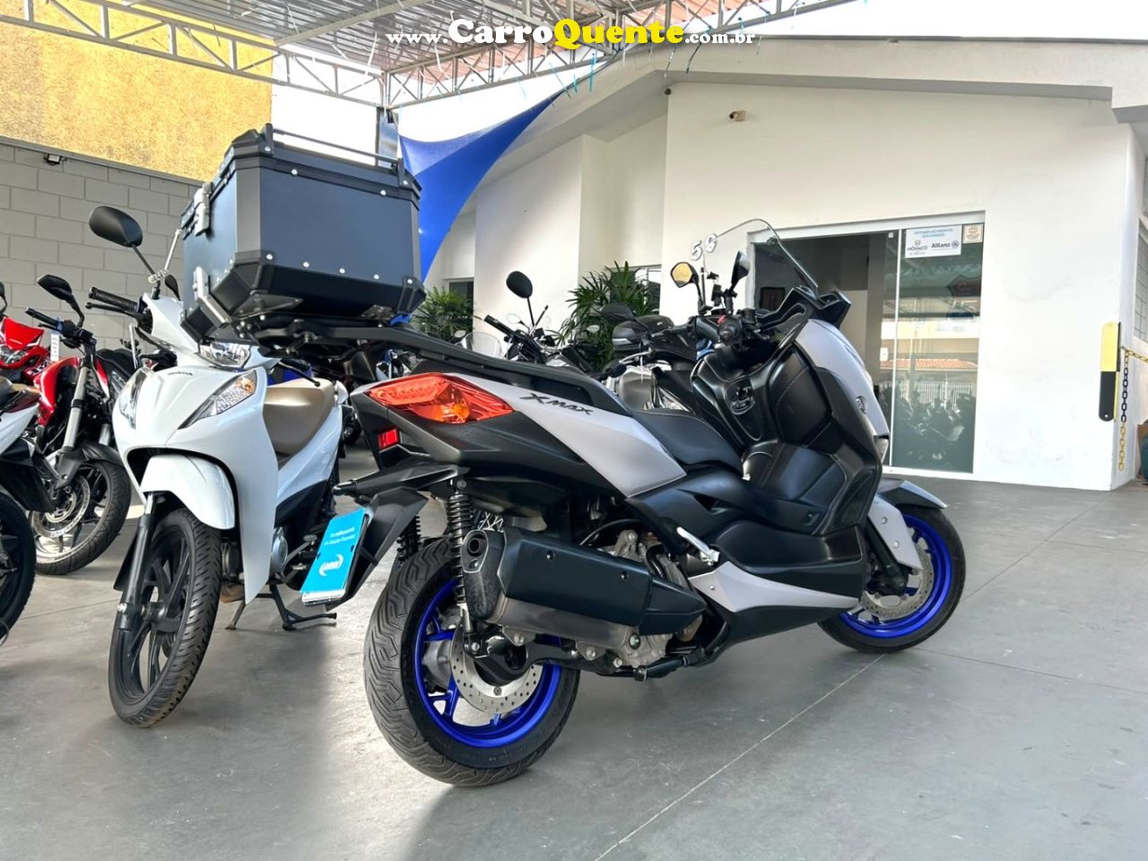 YAMAHA XMAX 250 2022 Gasolina Automático - Loja