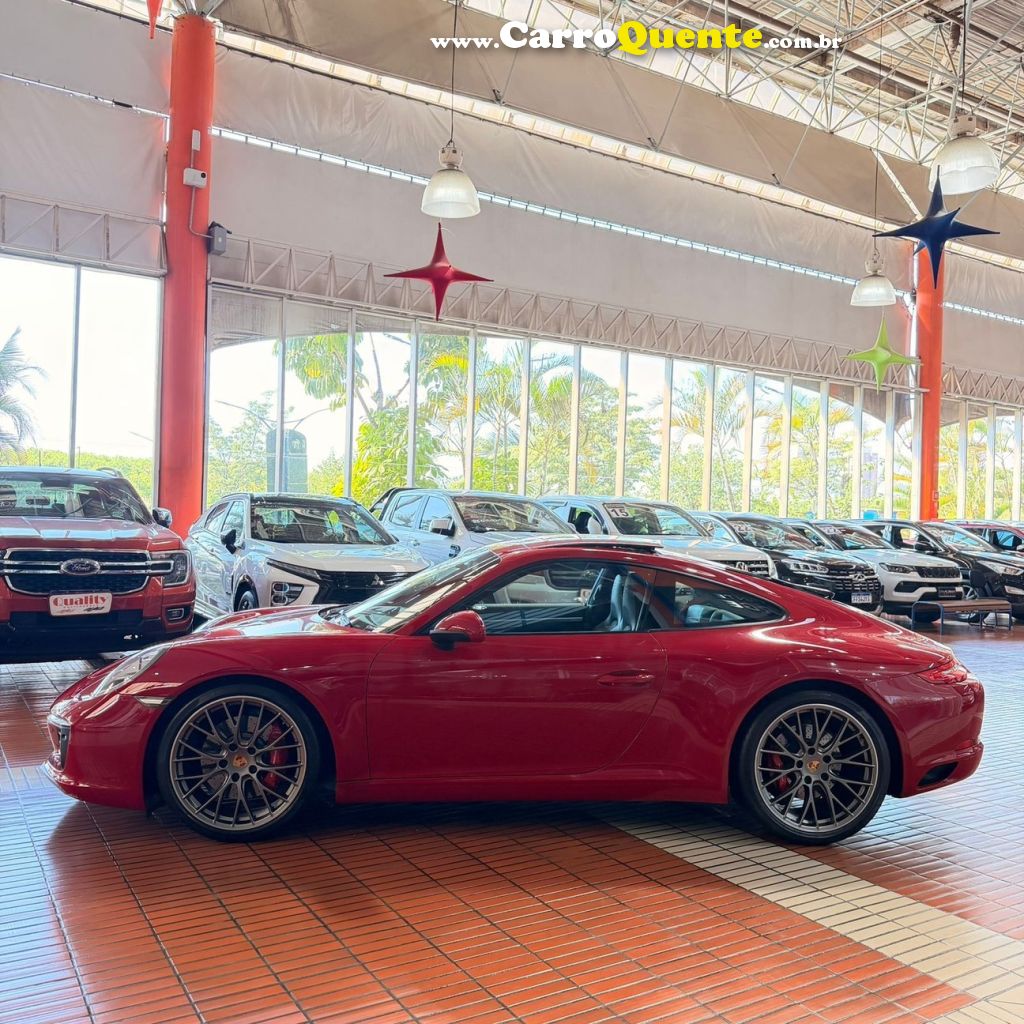 PORSCHE 911 3.0 24V H6 CARRERA S PDK 2017 - Loja