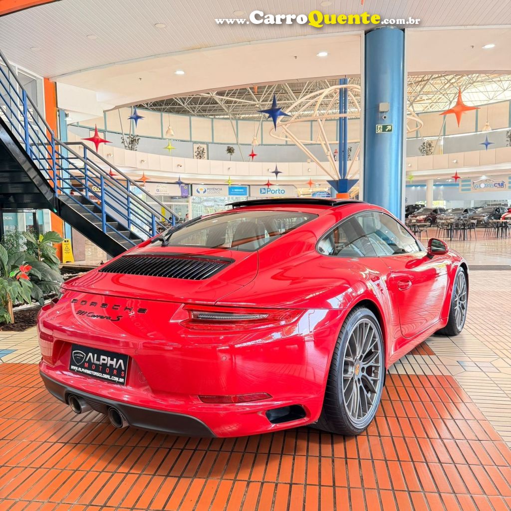 PORSCHE 911 3.0 24V H6 CARRERA S PDK 2017 - Loja