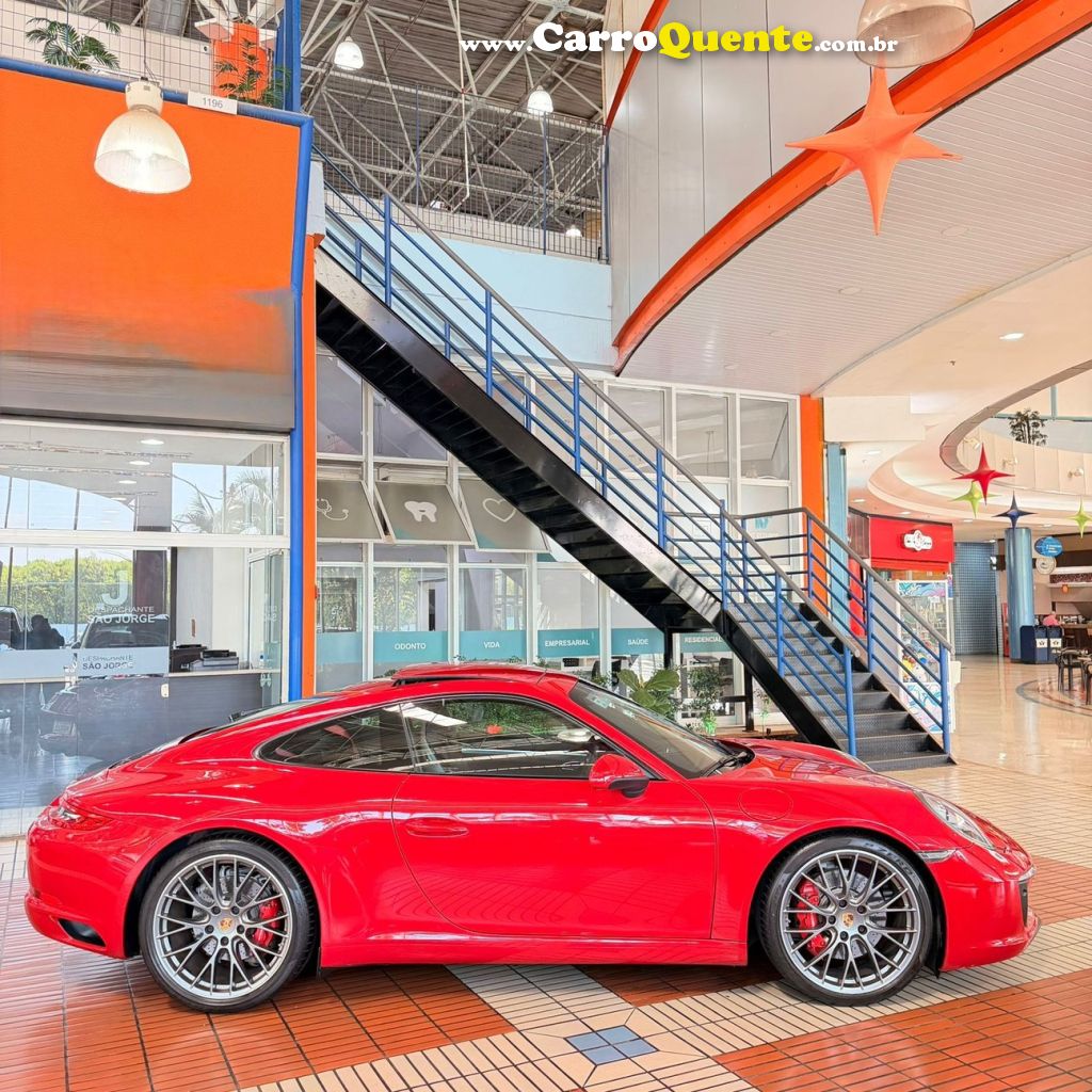 PORSCHE 911 3.0 24V H6 CARRERA S PDK 2017 - Loja