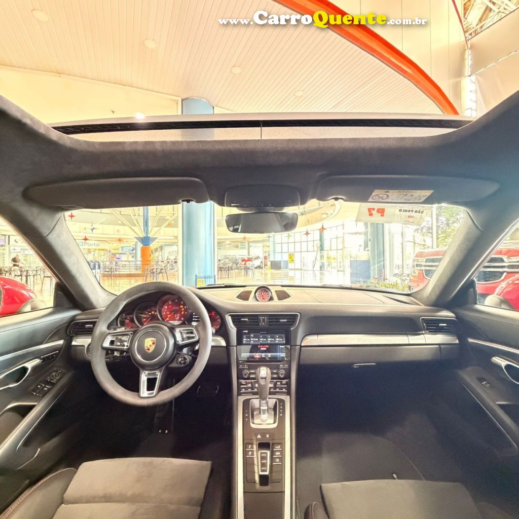 PORSCHE 911 3.0 24V H6 CARRERA S PDK 2017 - Loja