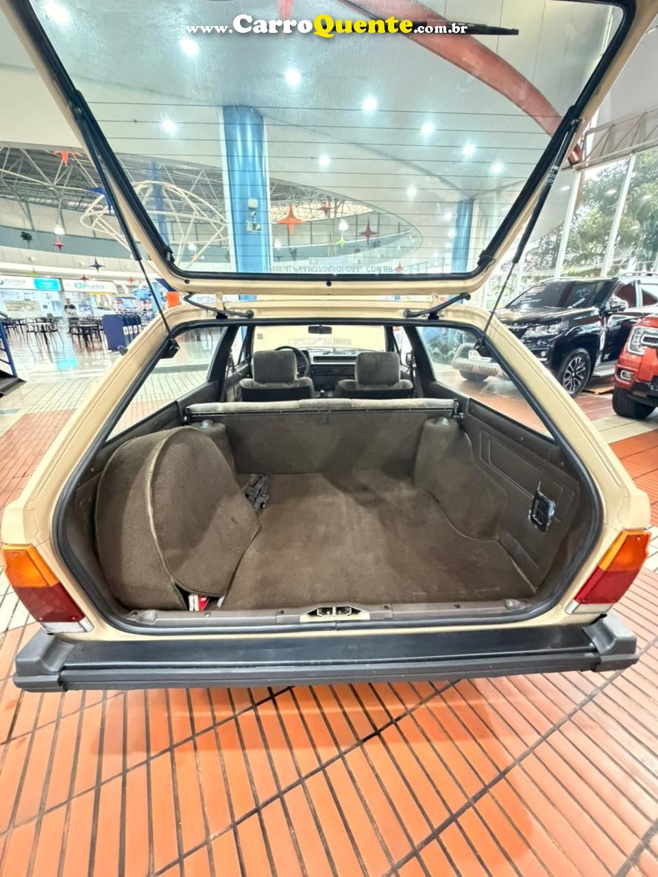 VOLKSWAGEN PARATI 1.6 LS 8V 1986 - Loja