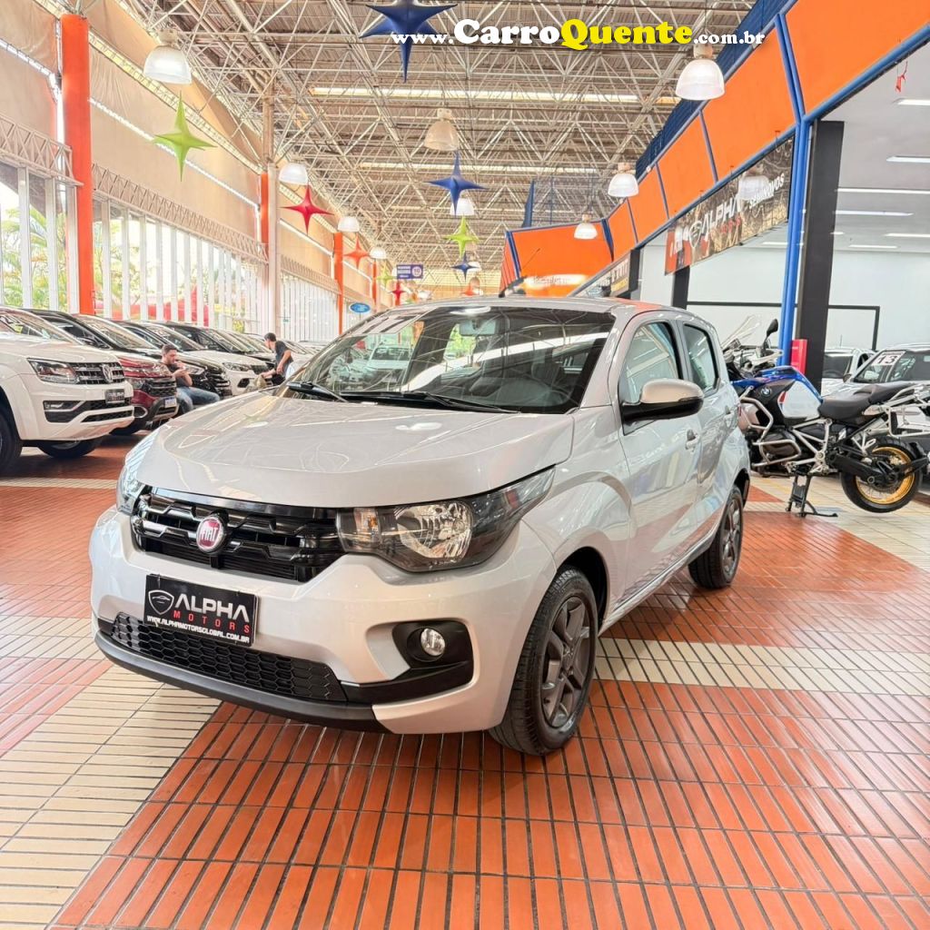 FIAT MOBI 1.0 8V EVO LIKE ON 2017 - Loja