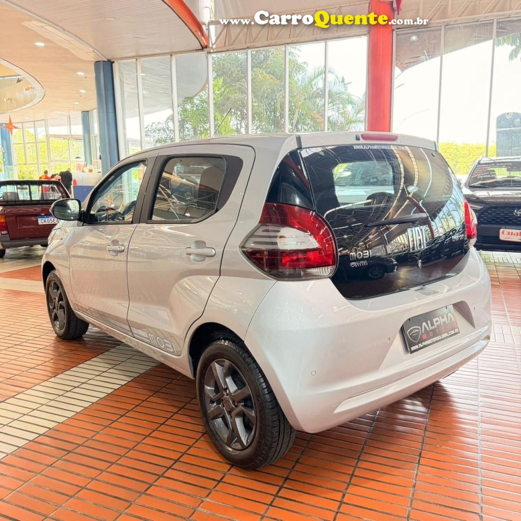 FIAT MOBI 1.0 8V EVO LIKE ON 2017 - Loja